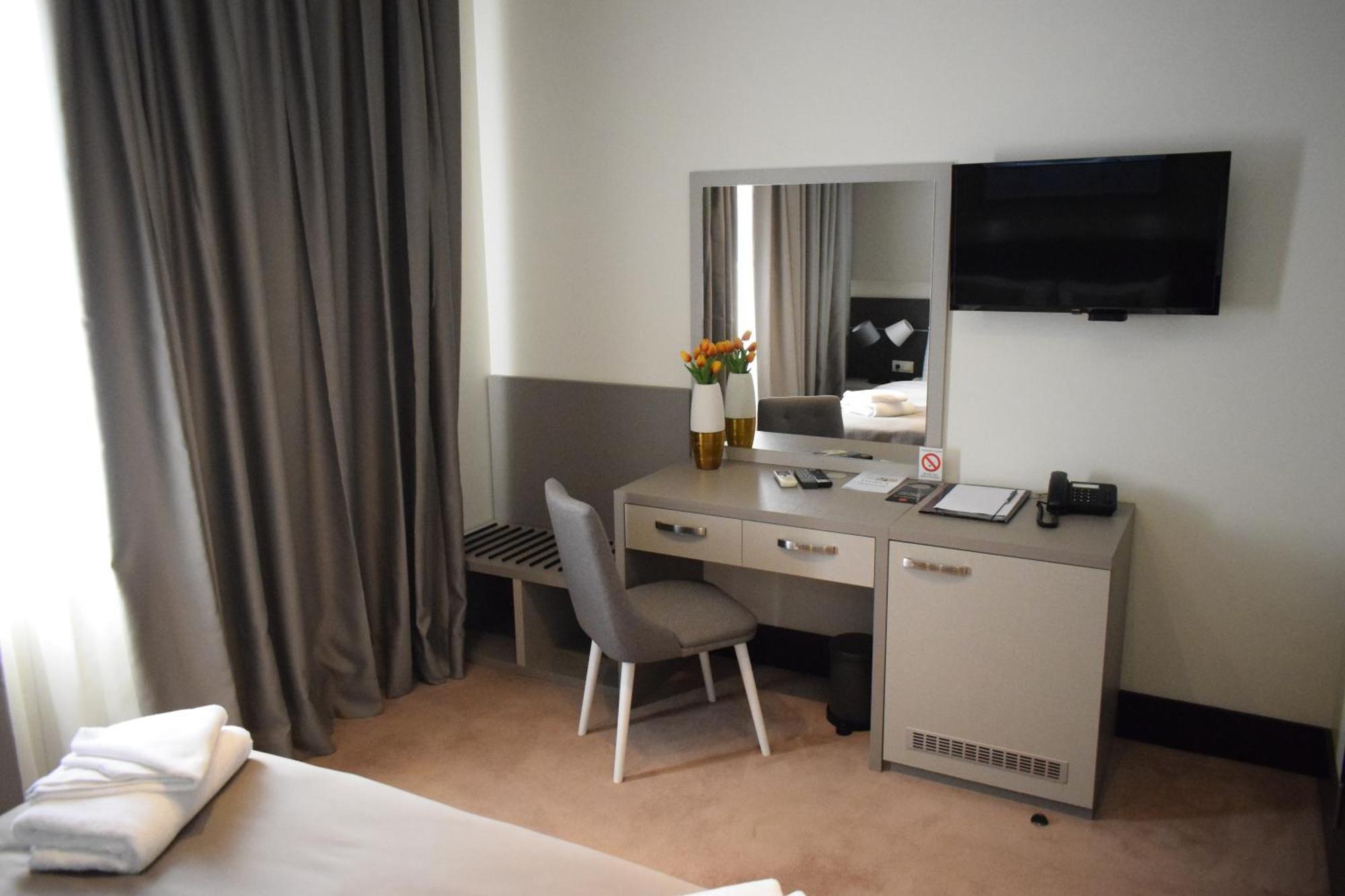 Hotel Sun Loznica Zewnętrze zdjęcie